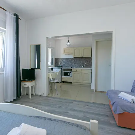 Apartament With Wifi - 19995
